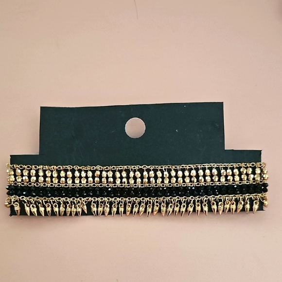 New!!Gold and Black Choker Necklace - Picture 1 of 3